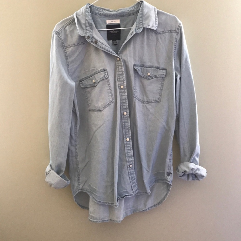 American Eagle button up